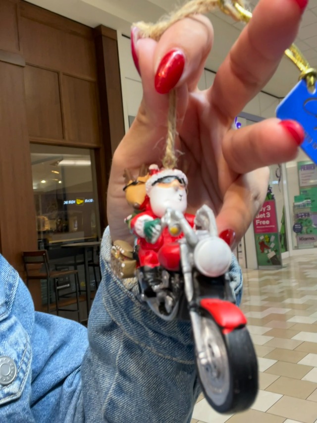 Amazon.com: Cape Shore Santa and Reindeer Riding a Harley